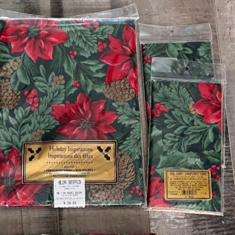 NEW (Old Stock - Vintage) Festive Tablecloth Set - Red and Green